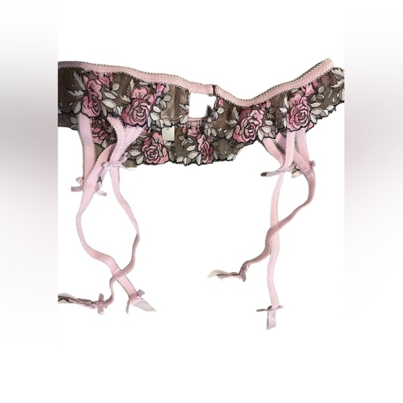 For Love & Lemons Berry Berry Lace Sexy Garter Size XS - Picture 3 of 3